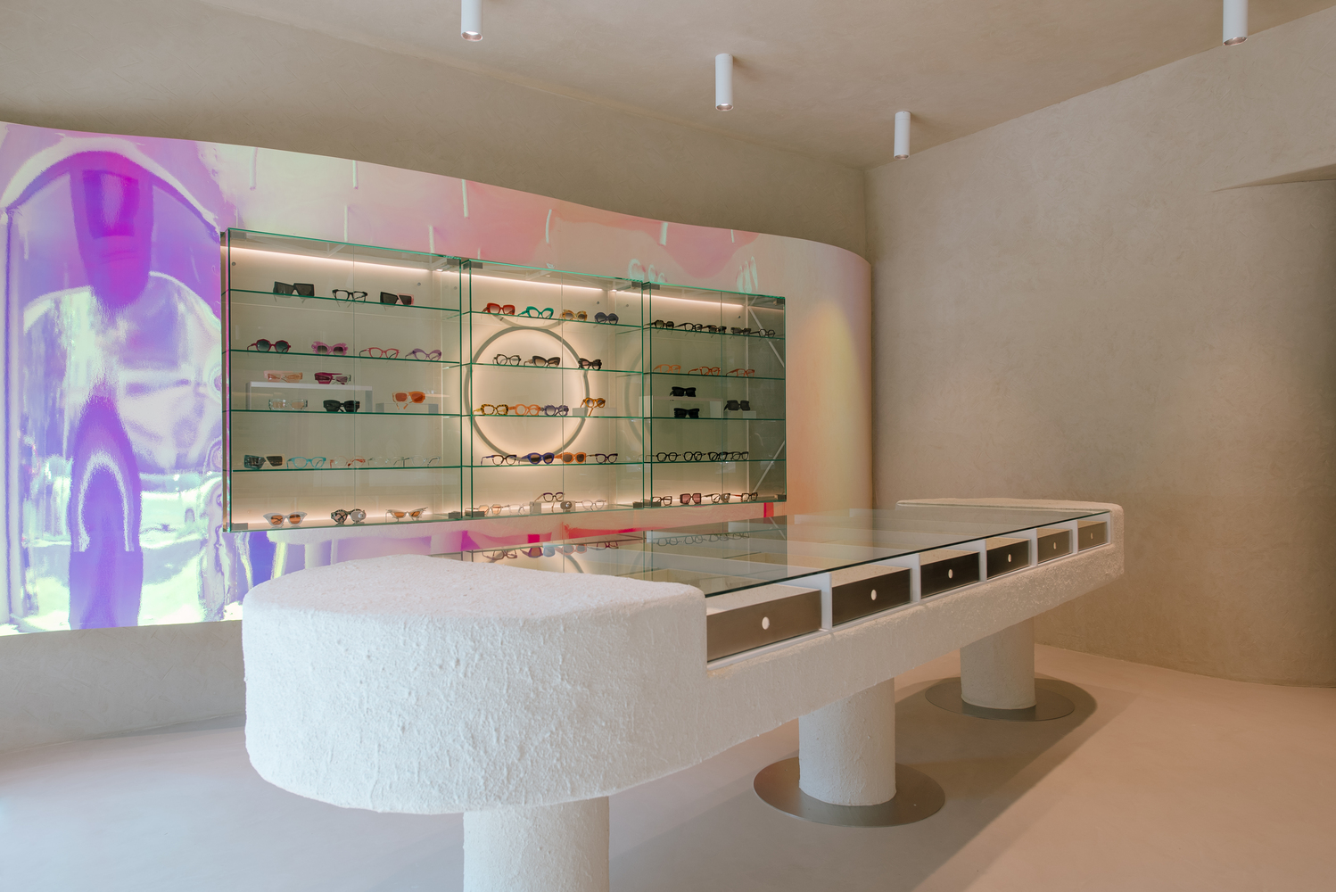 IOKO Store em Bratislava, Eslováquia IOKO Store em Bratislava, Eslováquia